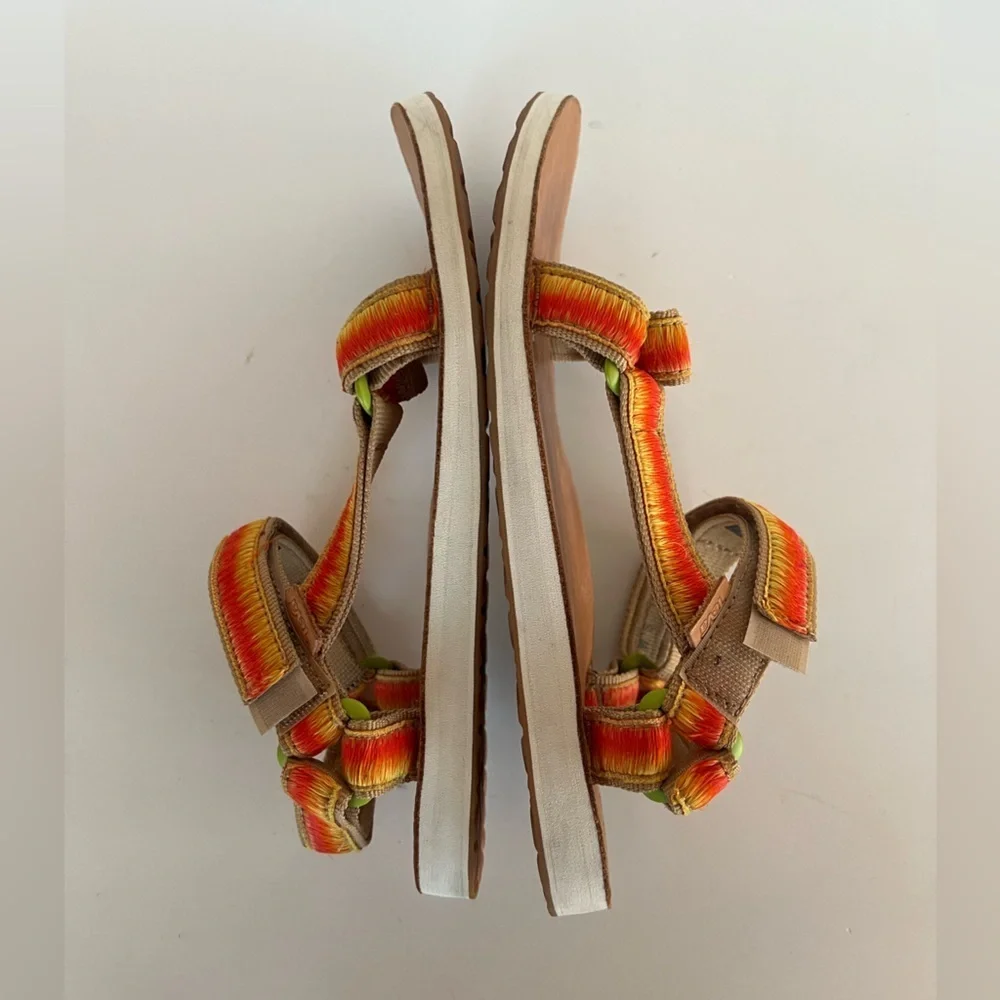 Teva Women's Original Universal Ombre Sunset Sandal in Tan/Orange, 10